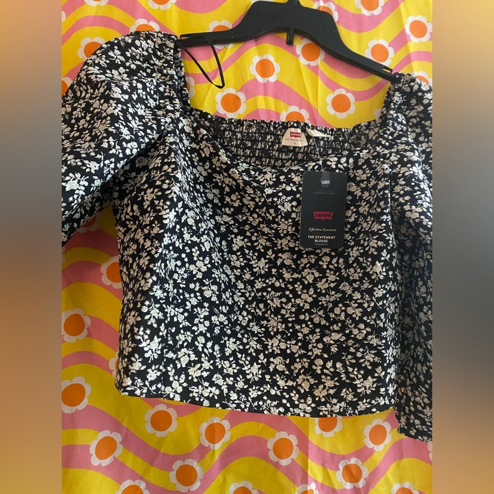 Levi’s crop blouse quarter sleeve NWT